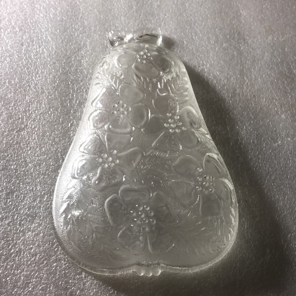 Crystal pear shaped candy / jewelry dish - Picture 3 of 6